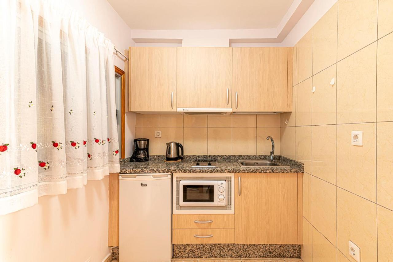 Apartamentos En El Centro De Los Cristianos Arona  Luaran gambar